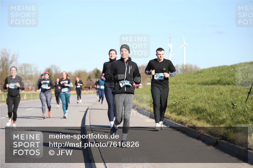 06.04.2025 - 44. Internationalen Wilhelmsburger Insellauf Jannik Wohlers http://msf.ph/oto/7616826 06.04.2025 09:39:48 Laufen 40, 357, 4150 meine-sportfotos.de