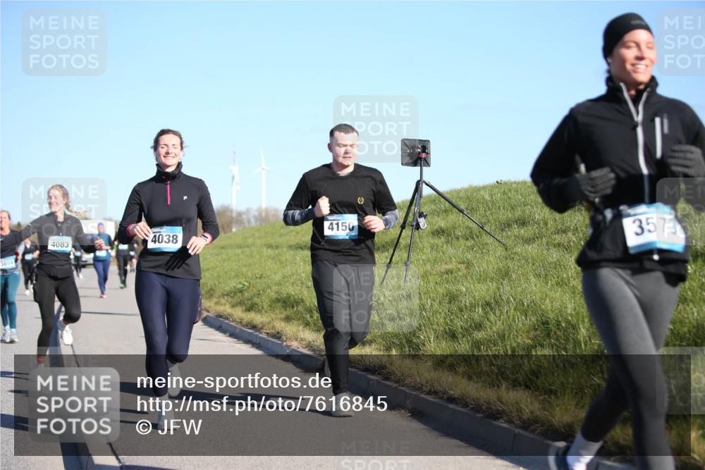 06.04.2025 - 44. Internationalen Wilhelmsburger Insellauf Jannik Wohlers http://msf.ph/oto/7616845 06.04.2025 09:39:50 Laufen 4083, 4038, 4150, 3659, 3573 meine-sportfotos.de
