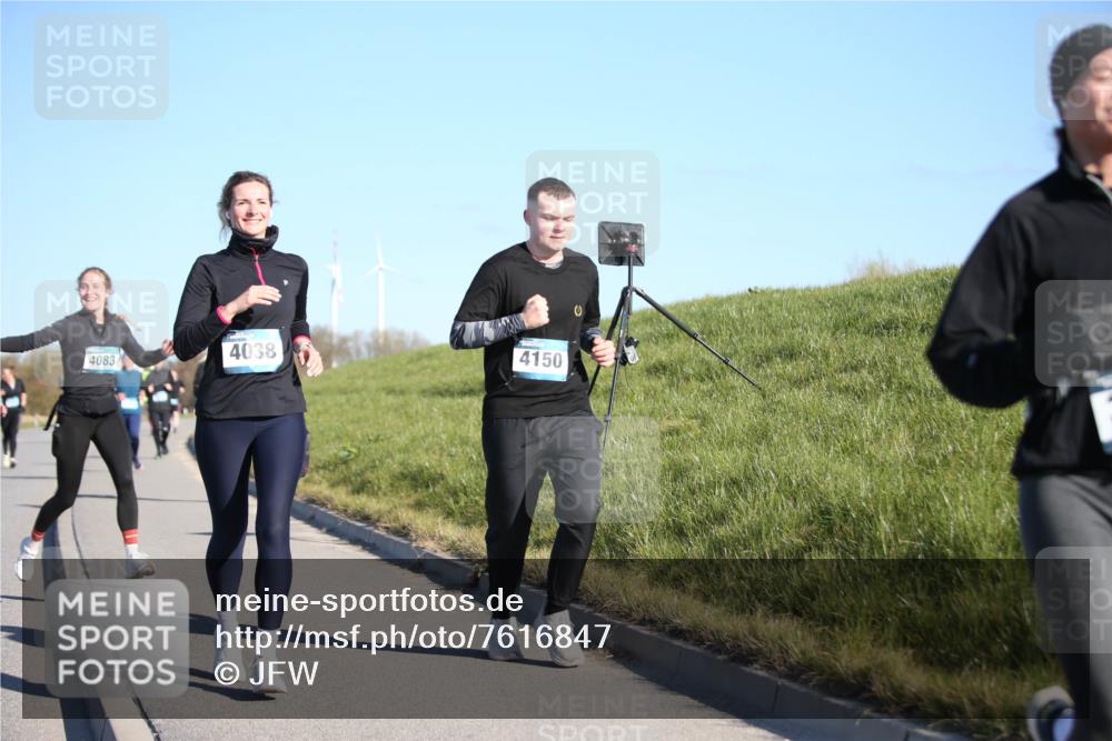 06.04.2025 - 44. Internationalen Wilhelmsburger Insellauf Jannik Wohlers http://msf.ph/oto/7616847 06.04.2025 09:39:50 Laufen 4038, 4083, 4150 meine-sportfotos.de