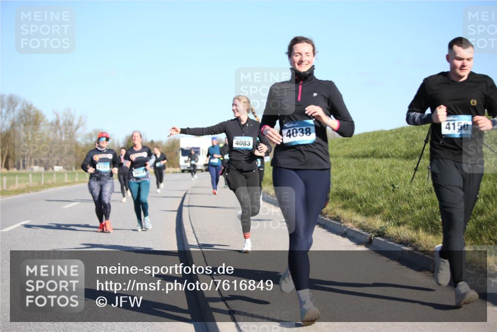06.04.2025 - 44. Internationalen Wilhelmsburger Insellauf Jannik Wohlers http://msf.ph/oto/7616849 06.04.2025 09:39:51 Laufen 4151, 3659, 4083, 4038, 4150 meine-sportfotos.de