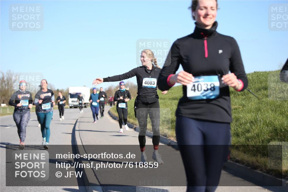 06.04.2025 - 44. Internationalen Wilhelmsburger Insellauf Jannik Wohlers http://msf.ph/oto/7616859 06.04.2025 09:39:52 Laufen 4151, 3659, 3256, 4083, 4038 meine-sportfotos.de