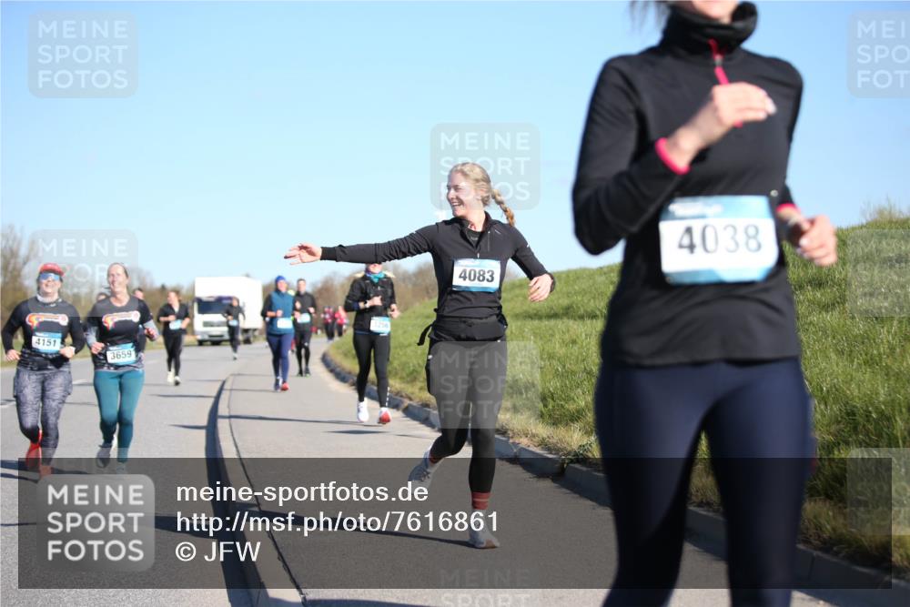06.04.2025 - 44. Internationalen Wilhelmsburger Insellauf Jannik Wohlers http://msf.ph/oto/7616861 06.04.2025 09:39:52 Laufen 4151, 3659, 3256, 4083, 4038 meine-sportfotos.de