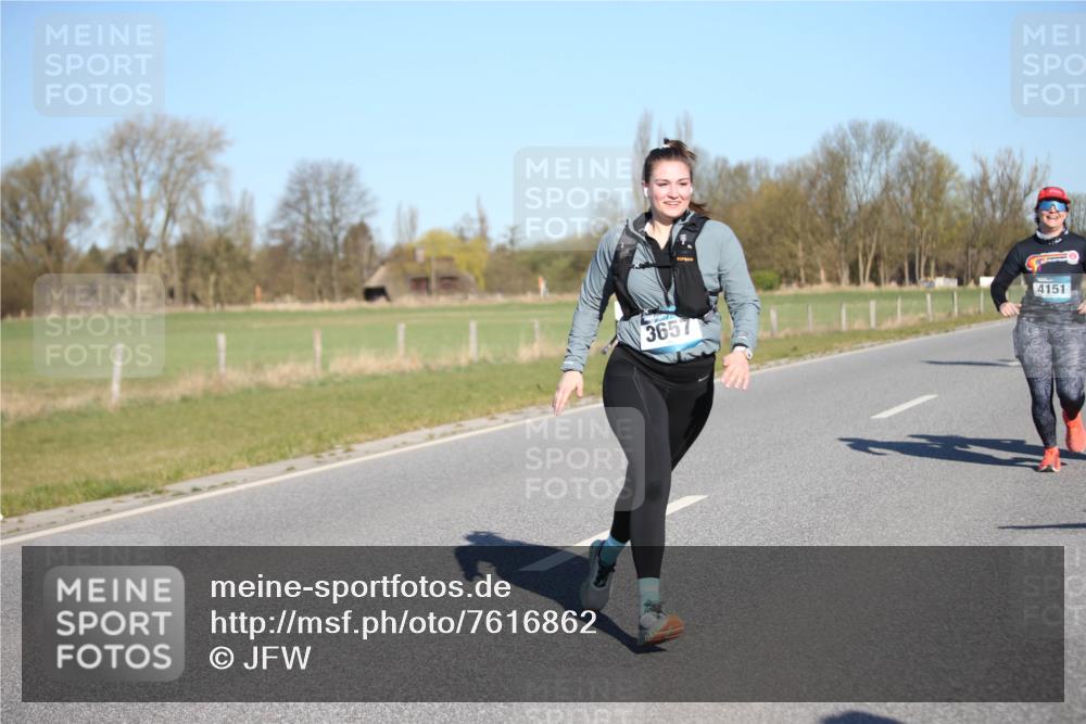 06.04.2025 - 44. Internationalen Wilhelmsburger Insellauf Jannik Wohlers http://msf.ph/oto/7616862 06.04.2025 09:39:52 Laufen 3657, 4151 meine-sportfotos.de