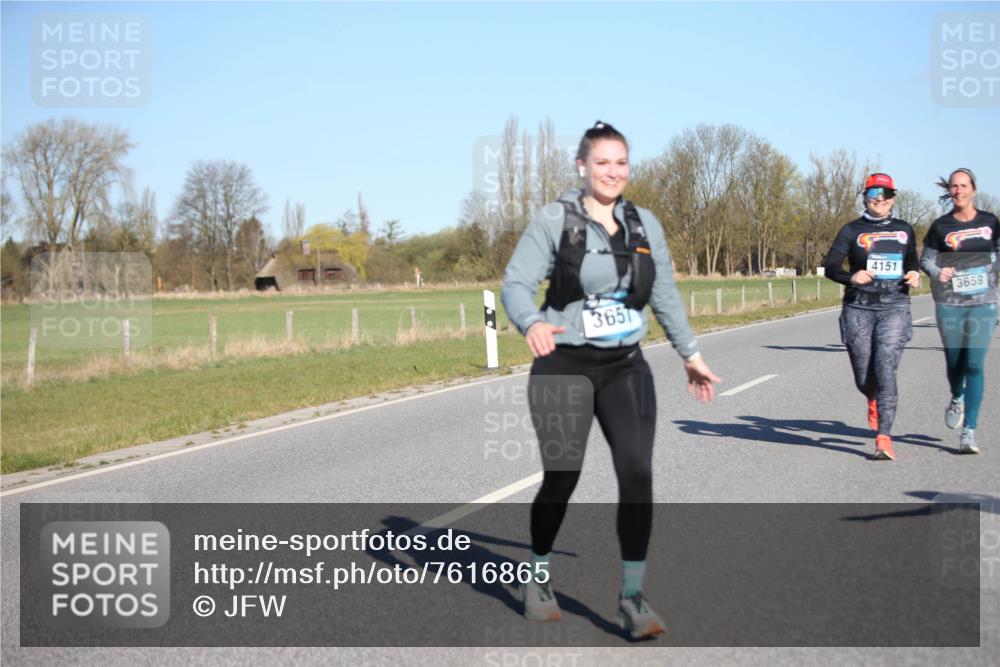 06.04.2025 - 44. Internationalen Wilhelmsburger Insellauf Jannik Wohlers http://msf.ph/oto/7616865 06.04.2025 09:39:52 Laufen 3651, 4151, 3659 meine-sportfotos.de