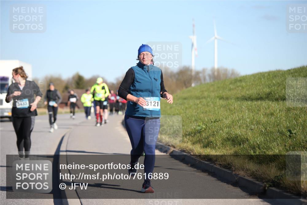 06.04.2025 - 44. Internationalen Wilhelmsburger Insellauf Jannik Wohlers http://msf.ph/oto/7616889 06.04.2025 09:39:57 Laufen 3433, 3121 meine-sportfotos.de