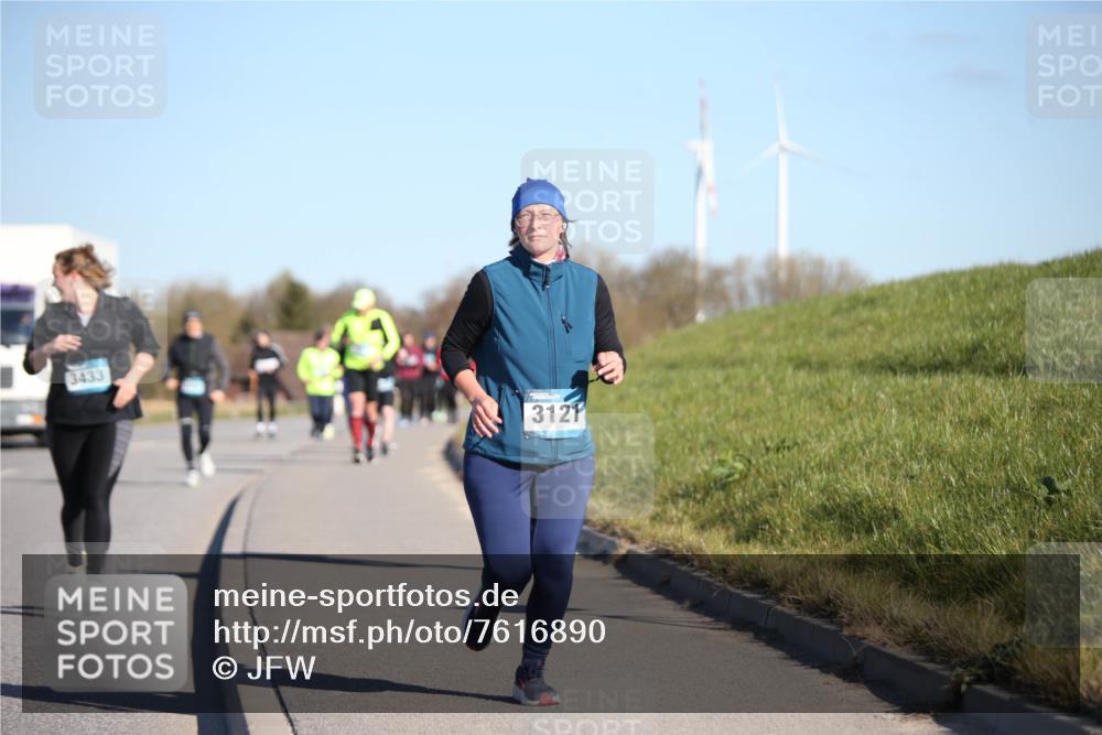 06.04.2025 - 44. Internationalen Wilhelmsburger Insellauf Jannik Wohlers http://msf.ph/oto/7616890 06.04.2025 09:39:57 Laufen 3433, 3121 meine-sportfotos.de