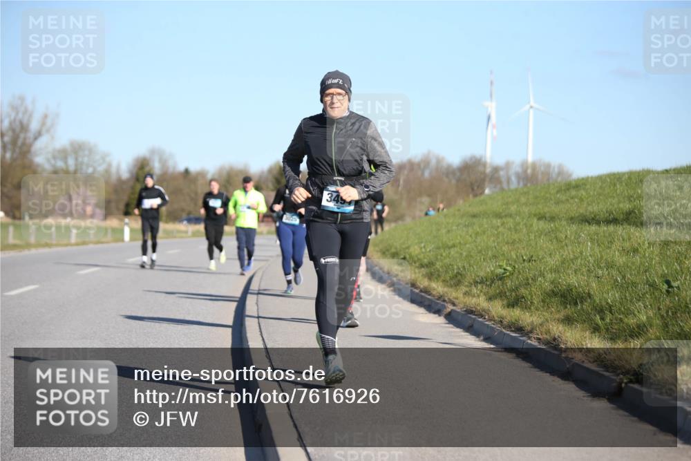 06.04.2025 - 44. Internationalen Wilhelmsburger Insellauf Jannik Wohlers http://msf.ph/oto/7616926 06.04.2025 09:40:07 Laufen 3025, 345 meine-sportfotos.de