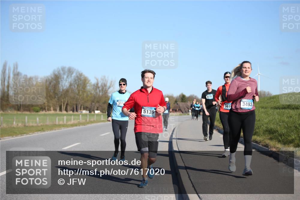 06.04.2025 - 44. Internationalen Wilhelmsburger Insellauf Jannik Wohlers http://msf.ph/oto/7617020 06.04.2025 09:40:35 Laufen 311, 5135, 4605, 3493, 361 meine-sportfotos.de