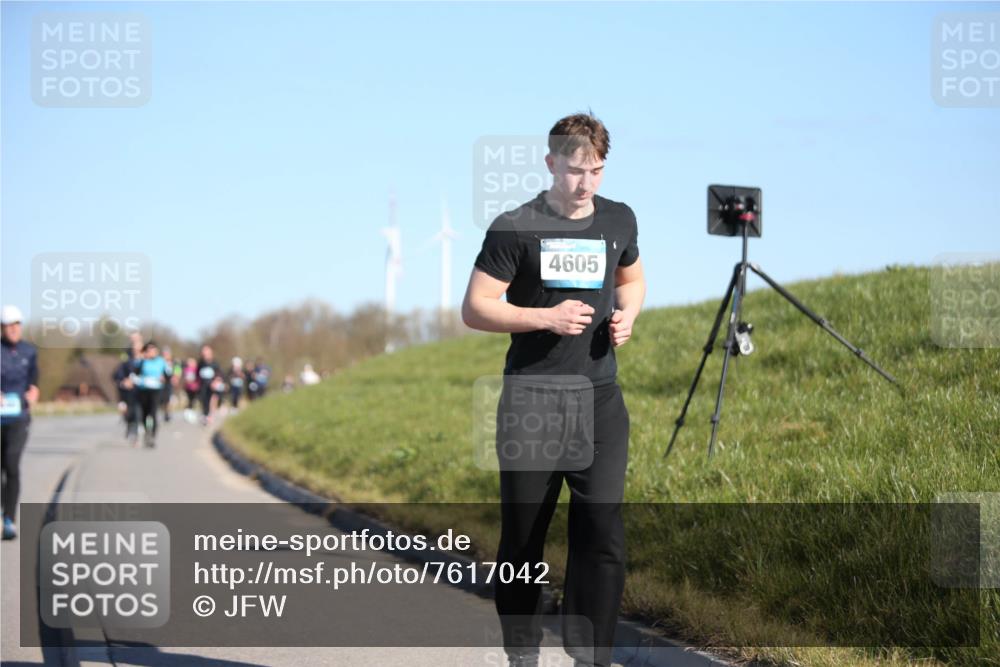 06.04.2025 - 44. Internationalen Wilhelmsburger Insellauf Jannik Wohlers http://msf.ph/oto/7617042 06.04.2025 09:40:39 Laufen 4605 meine-sportfotos.de
