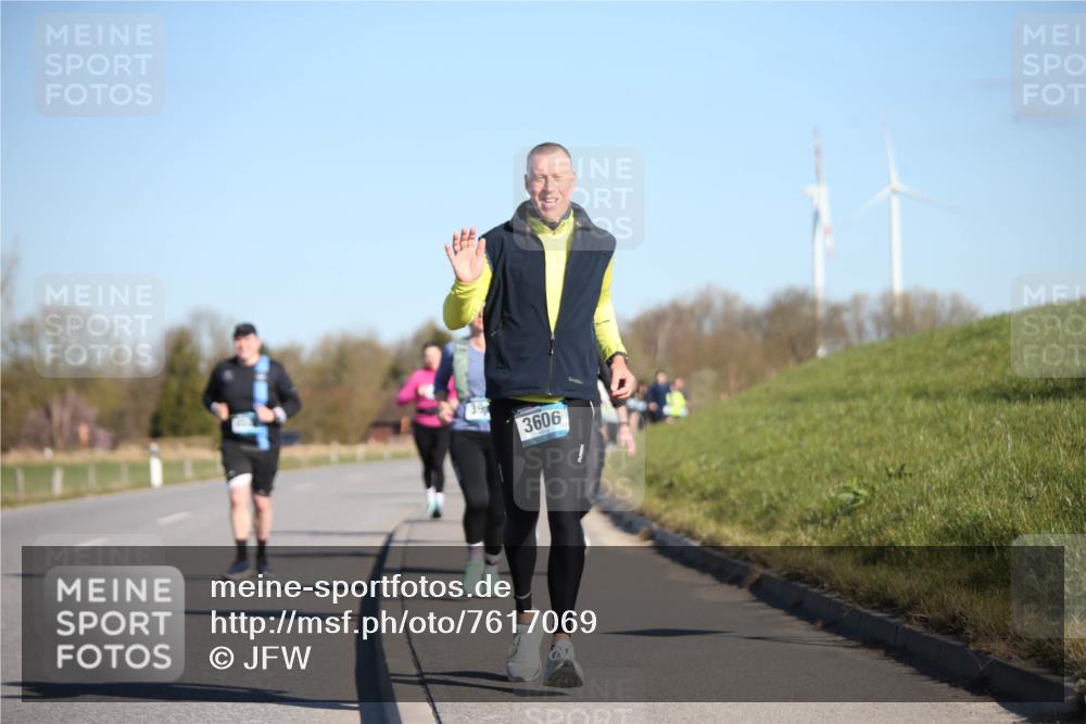 06.04.2025 - 44. Internationalen Wilhelmsburger Insellauf Jannik Wohlers http://msf.ph/oto/7617069 06.04.2025 09:40:53 Laufen 39, 3606 meine-sportfotos.de