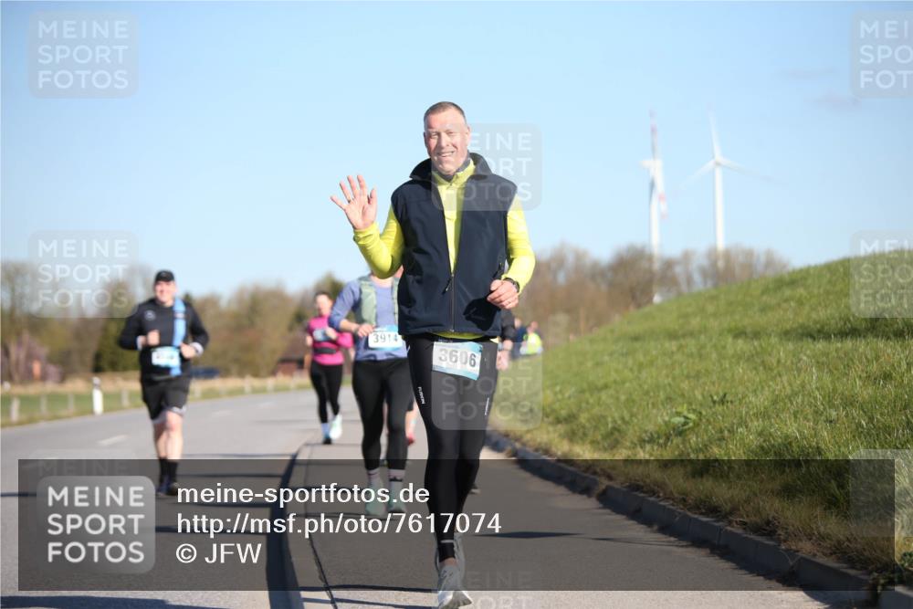 06.04.2025 - 44. Internationalen Wilhelmsburger Insellauf Jannik Wohlers http://msf.ph/oto/7617074 06.04.2025 09:40:53 Laufen 3914, 3606 meine-sportfotos.de