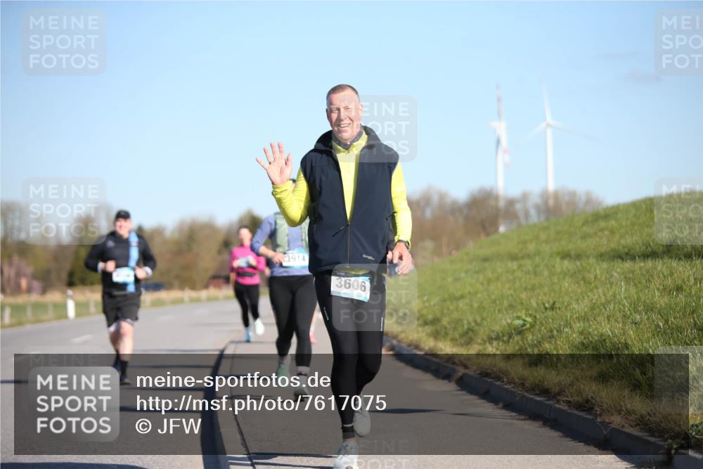 06.04.2025 - 44. Internationalen Wilhelmsburger Insellauf Jannik Wohlers http://msf.ph/oto/7617075 06.04.2025 09:40:53 Laufen 3914, 3606 meine-sportfotos.de