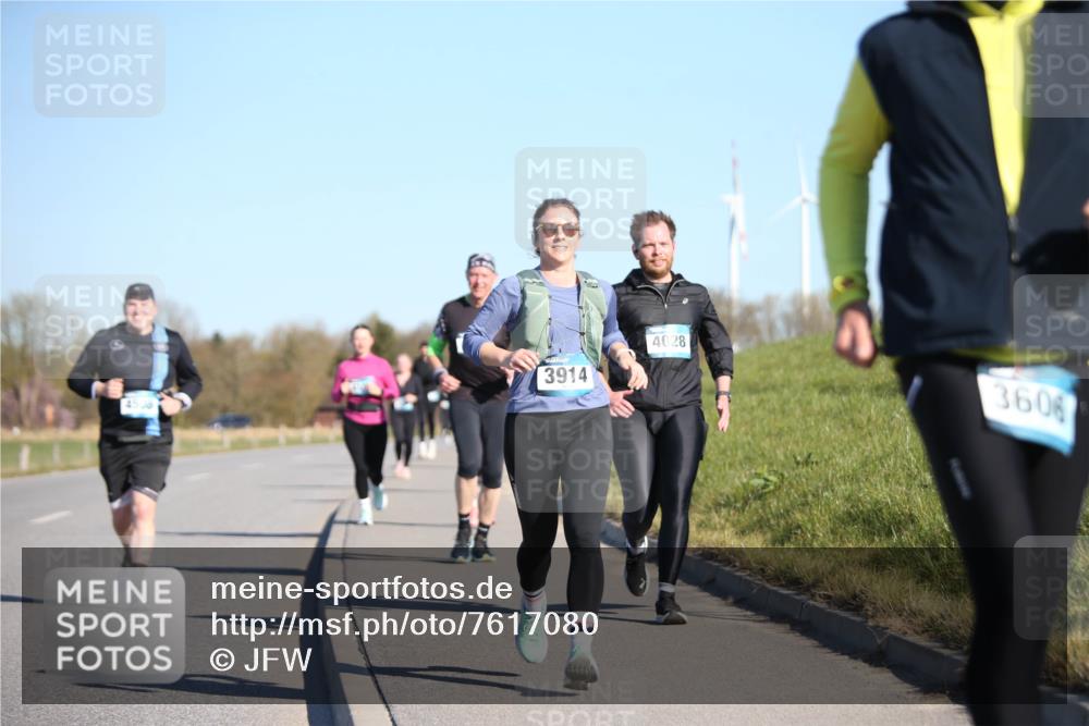 06.04.2025 - 44. Internationalen Wilhelmsburger Insellauf Jannik Wohlers http://msf.ph/oto/7617080 06.04.2025 09:40:55 Laufen 3914, 4028, 3606 meine-sportfotos.de