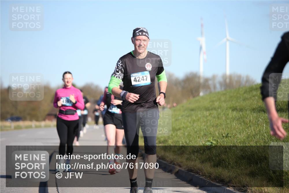 06.04.2025 - 44. Internationalen Wilhelmsburger Insellauf Jannik Wohlers http://msf.ph/oto/7617090 06.04.2025 09:40:58 Laufen 4247 meine-sportfotos.de