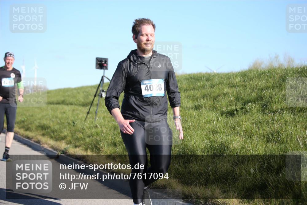 06.04.2025 - 44. Internationalen Wilhelmsburger Insellauf Jannik Wohlers http://msf.ph/oto/7617094 06.04.2025 09:40:59 Laufen 4247, 4028 meine-sportfotos.de