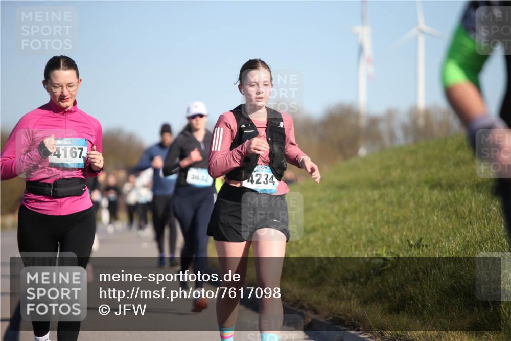 06.04.2025 - 44. Internationalen Wilhelmsburger Insellauf Jannik Wohlers http://msf.ph/oto/7617098 06.04.2025 09:41:01 Laufen 4167, 16, 12, 4234 meine-sportfotos.de