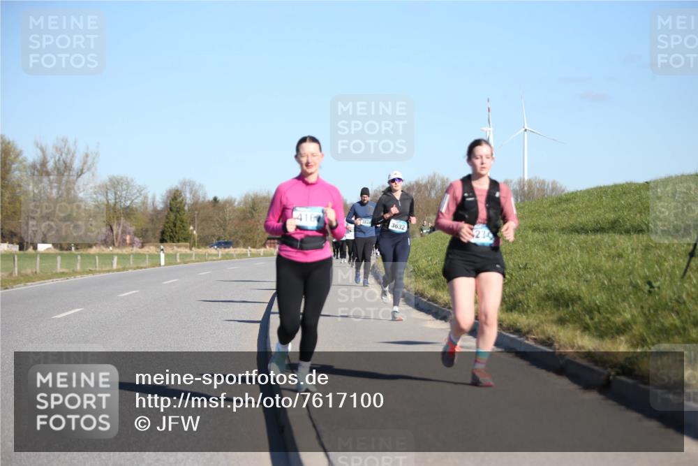 06.04.2025 - 44. Internationalen Wilhelmsburger Insellauf Jannik Wohlers http://msf.ph/oto/7617100 06.04.2025 09:41:01 Laufen 3632 meine-sportfotos.de