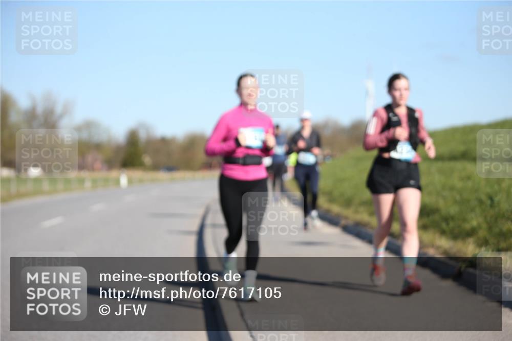 06.04.2025 - 44. Internationalen Wilhelmsburger Insellauf Jannik Wohlers http://msf.ph/oto/7617105 06.04.2025 09:41:02 Laufen  meine-sportfotos.de