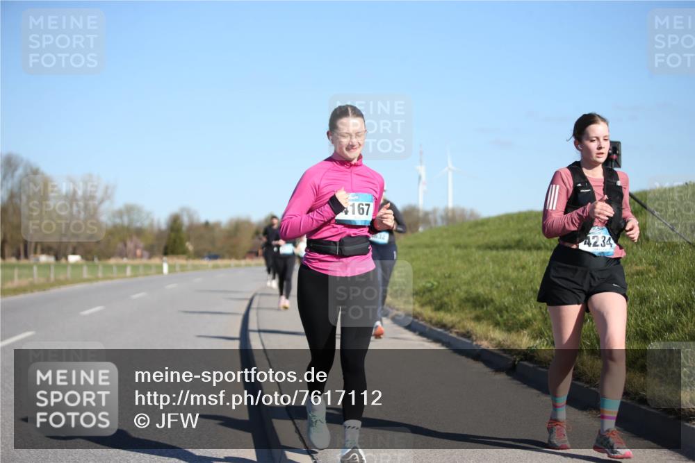 06.04.2025 - 44. Internationalen Wilhelmsburger Insellauf Jannik Wohlers http://msf.ph/oto/7617112 06.04.2025 09:41:03 Laufen 167, 1632, 4234 meine-sportfotos.de