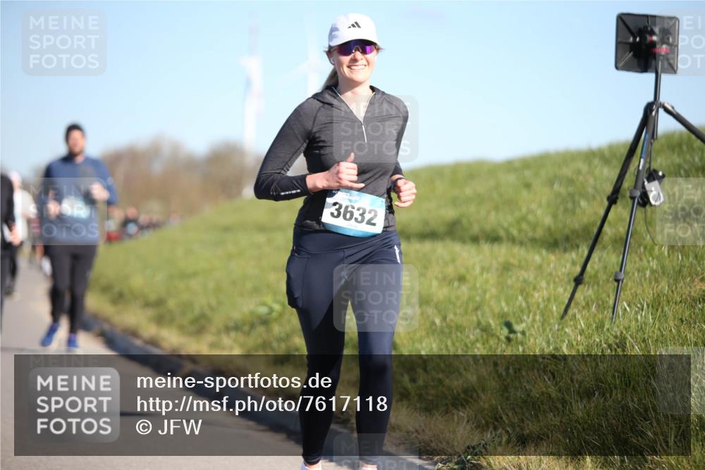 06.04.2025 - 44. Internationalen Wilhelmsburger Insellauf Jannik Wohlers http://msf.ph/oto/7617118 06.04.2025 09:41:05 Laufen 3632 meine-sportfotos.de