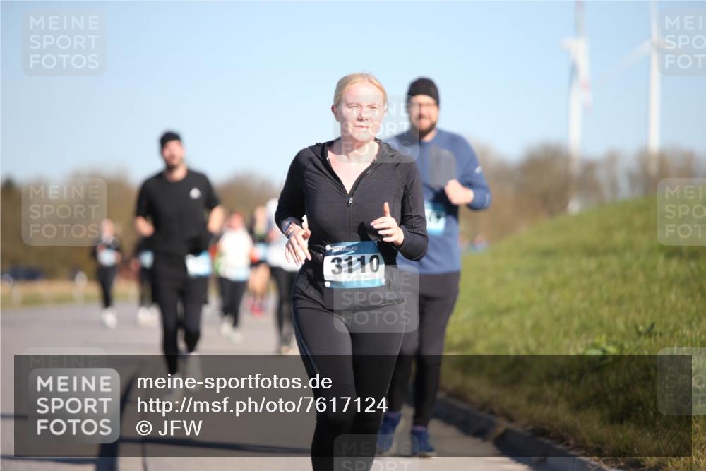 06.04.2025 - 44. Internationalen Wilhelmsburger Insellauf Jannik Wohlers http://msf.ph/oto/7617124 06.04.2025 09:41:08 Laufen 3110 meine-sportfotos.de