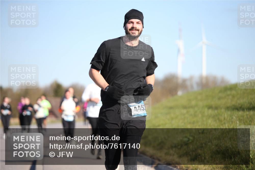06.04.2025 - 44. Internationalen Wilhelmsburger Insellauf Jannik Wohlers http://msf.ph/oto/7617140 06.04.2025 09:41:13 Laufen 445 meine-sportfotos.de