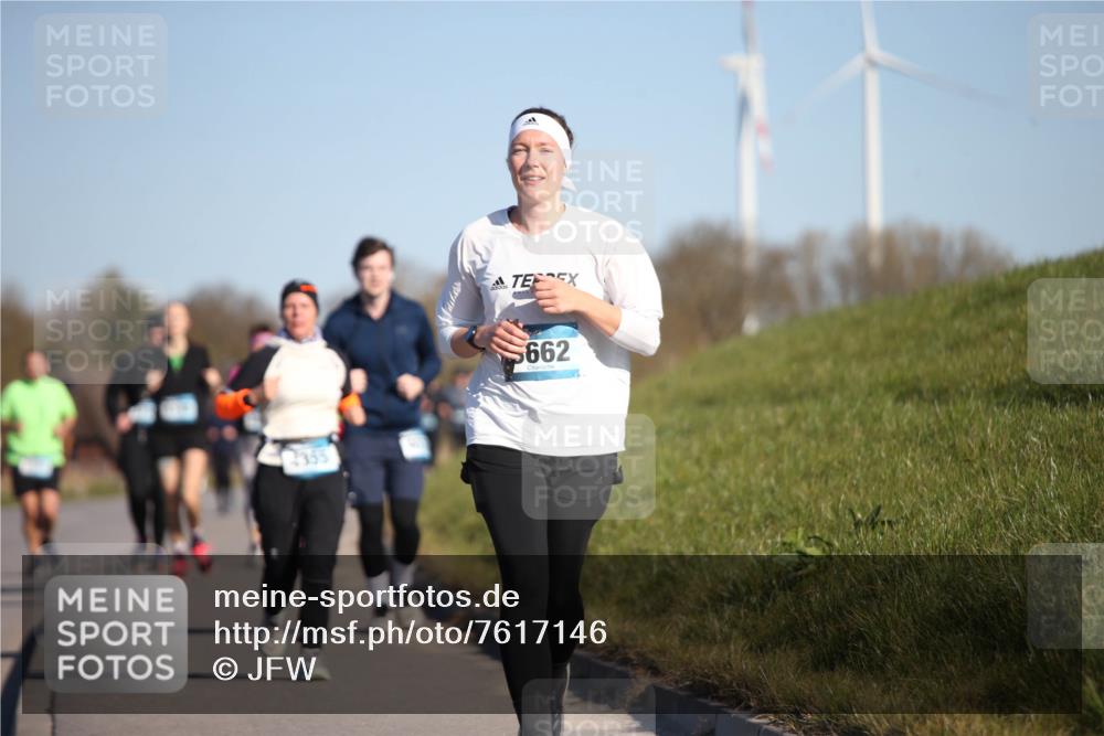 06.04.2025 - 44. Internationalen Wilhelmsburger Insellauf Jannik Wohlers http://msf.ph/oto/7617146 06.04.2025 09:41:16 Laufen 355, 5662 meine-sportfotos.de