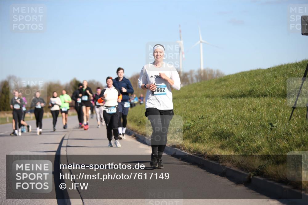 06.04.2025 - 44. Internationalen Wilhelmsburger Insellauf Jannik Wohlers http://msf.ph/oto/7617149 06.04.2025 09:41:17 Laufen 4355, 4076, 3662 meine-sportfotos.de