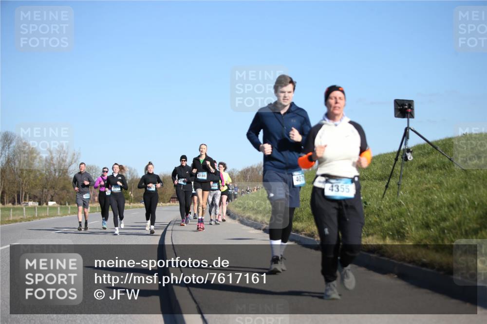 06.04.2025 - 44. Internationalen Wilhelmsburger Insellauf Jannik Wohlers http://msf.ph/oto/7617161 06.04.2025 09:41:23 Laufen 3225, 4188, 407, 4355 meine-sportfotos.de