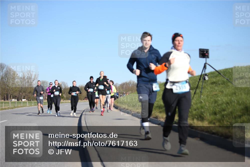 06.04.2025 - 44. Internationalen Wilhelmsburger Insellauf Jannik Wohlers http://msf.ph/oto/7617163 06.04.2025 09:41:23 Laufen 4188, 3225, 4007, 2355 meine-sportfotos.de