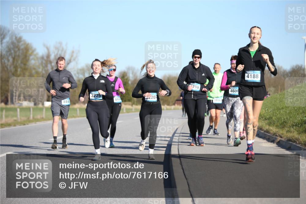 06.04.2025 - 44. Internationalen Wilhelmsburger Insellauf Jannik Wohlers http://msf.ph/oto/7617166 06.04.2025 09:41:25 Laufen 444, 3225, 443, 20, 798, 3186, 4600, 4188 meine-sportfotos.de