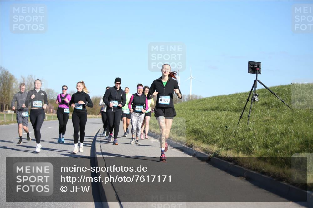 06.04.2025 - 44. Internationalen Wilhelmsburger Insellauf Jannik Wohlers http://msf.ph/oto/7617171 06.04.2025 09:41:26 Laufen 35, 444, 3225, 4434, 3186, 4600, 4188 meine-sportfotos.de