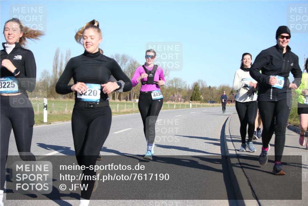 06.04.2025 - 44. Internationalen Wilhelmsburger Insellauf Jannik Wohlers http://msf.ph/oto/7617190 06.04.2025 09:41:30 Laufen 3225, 3220, 4434, 98 meine-sportfotos.de
