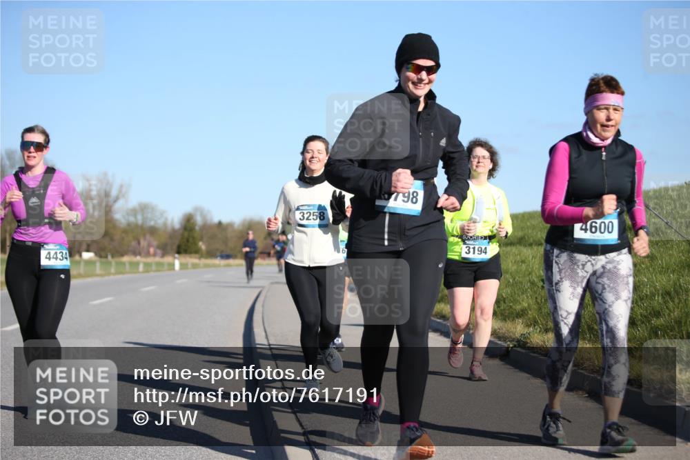 06.04.2025 - 44. Internationalen Wilhelmsburger Insellauf Jannik Wohlers http://msf.ph/oto/7617191 06.04.2025 09:41:30 Laufen 4434, 3258, 798, 3194, 4600 meine-sportfotos.de