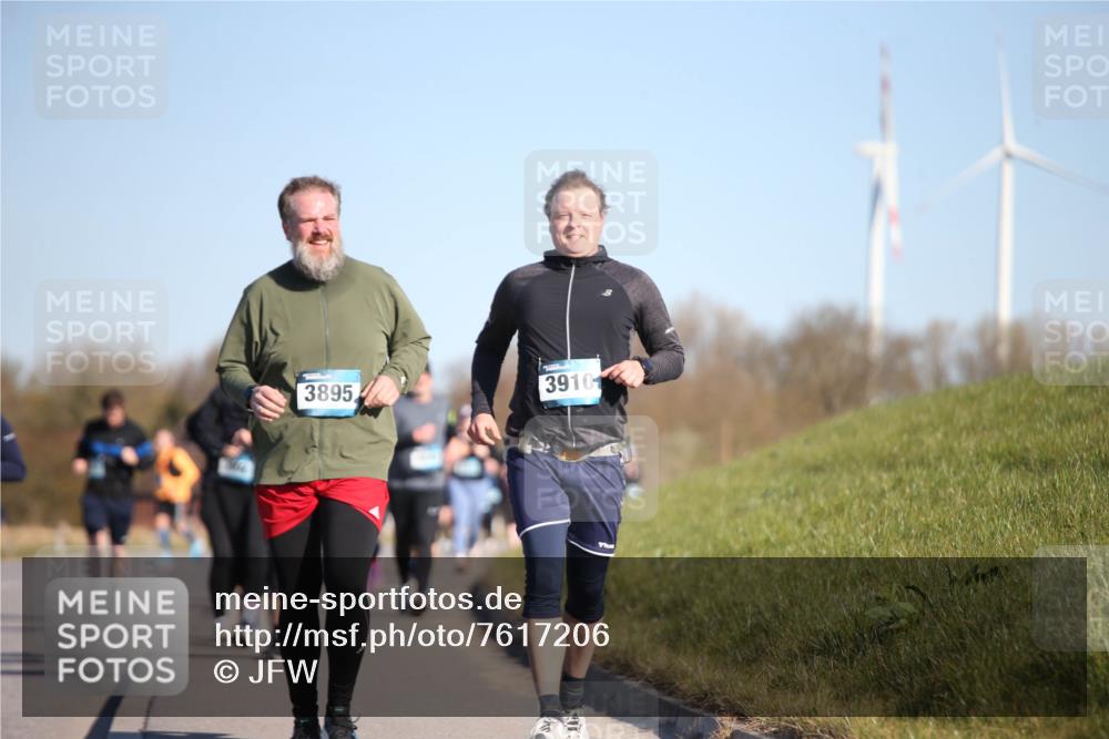06.04.2025 - 44. Internationalen Wilhelmsburger Insellauf Jannik Wohlers http://msf.ph/oto/7617206 06.04.2025 09:41:37 Laufen 3895, 39101 meine-sportfotos.de