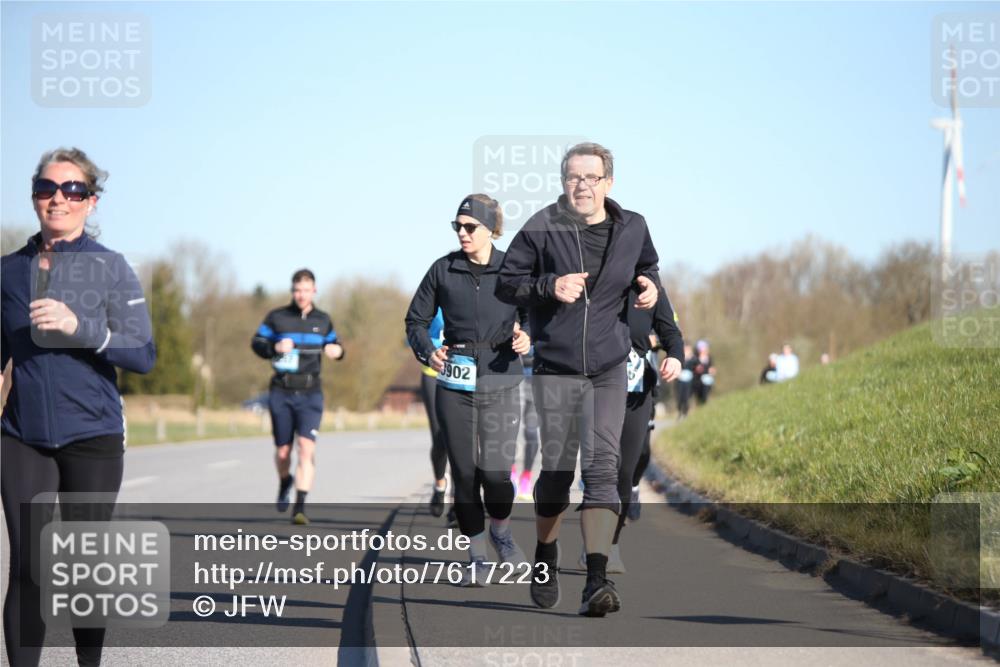 06.04.2025 - 44. Internationalen Wilhelmsburger Insellauf Jannik Wohlers http://msf.ph/oto/7617223 06.04.2025 09:41:42 Laufen 902 meine-sportfotos.de