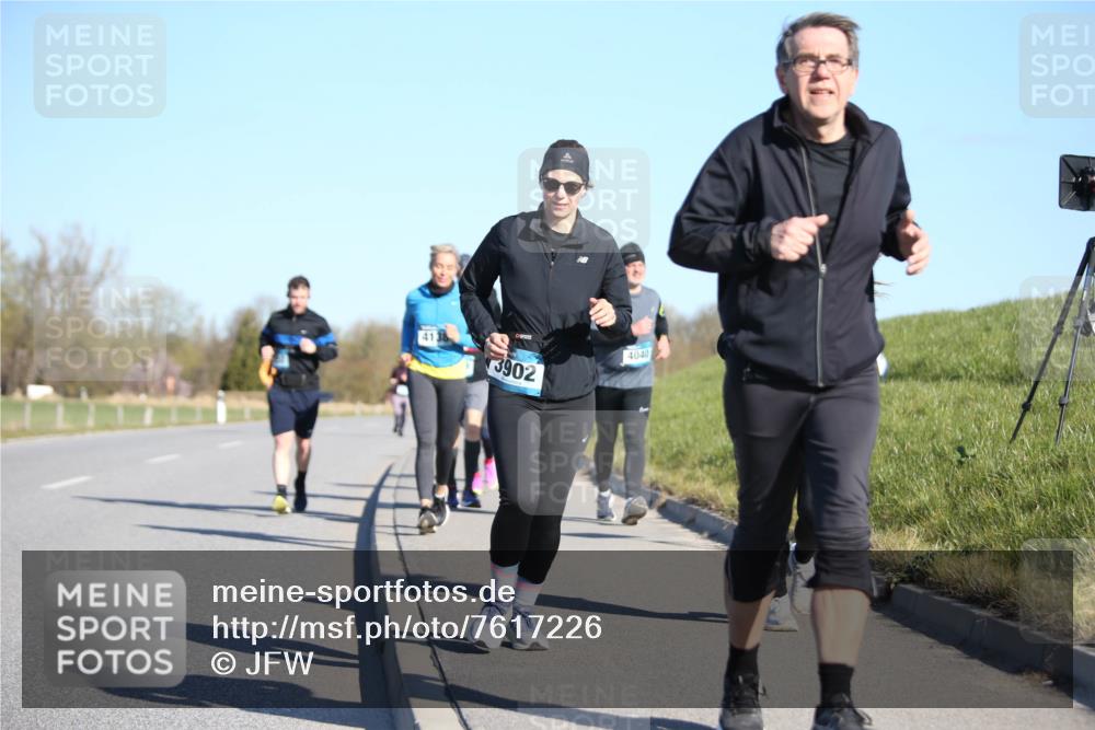 06.04.2025 - 44. Internationalen Wilhelmsburger Insellauf Jannik Wohlers http://msf.ph/oto/7617226 06.04.2025 09:41:46 Laufen 4138, 3902, 4040 meine-sportfotos.de