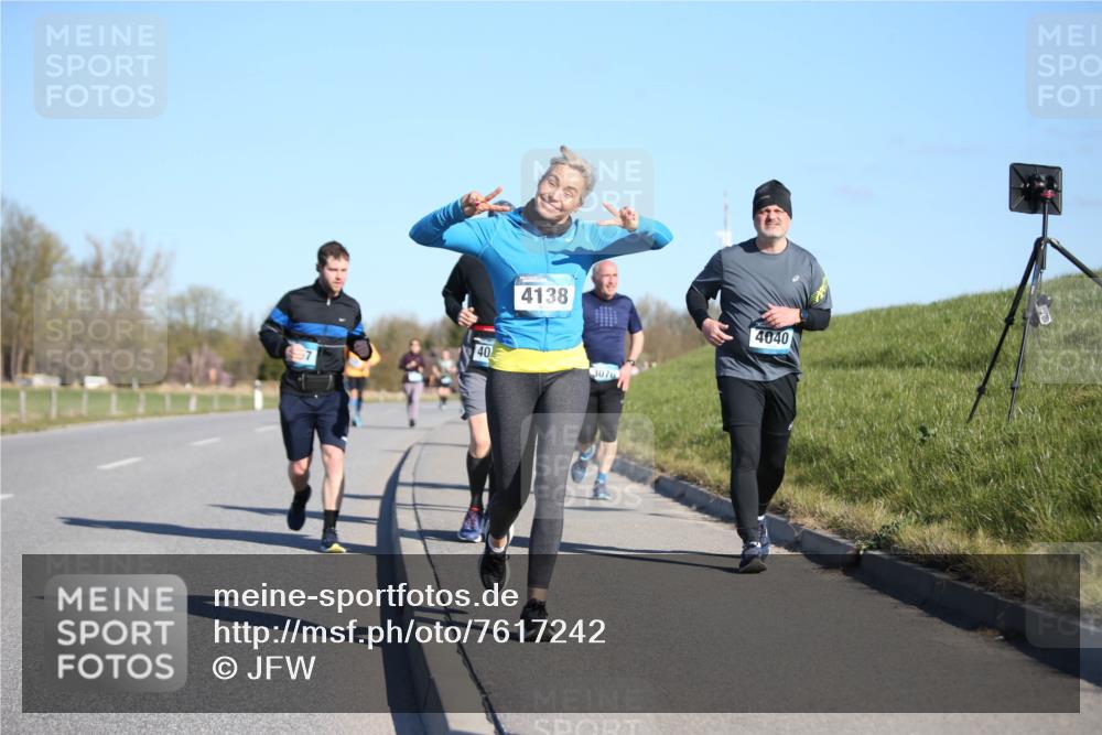 06.04.2025 - 44. Internationalen Wilhelmsburger Insellauf Jannik Wohlers http://msf.ph/oto/7617242 06.04.2025 09:41:49 Laufen 40, 4138, 4040 meine-sportfotos.de