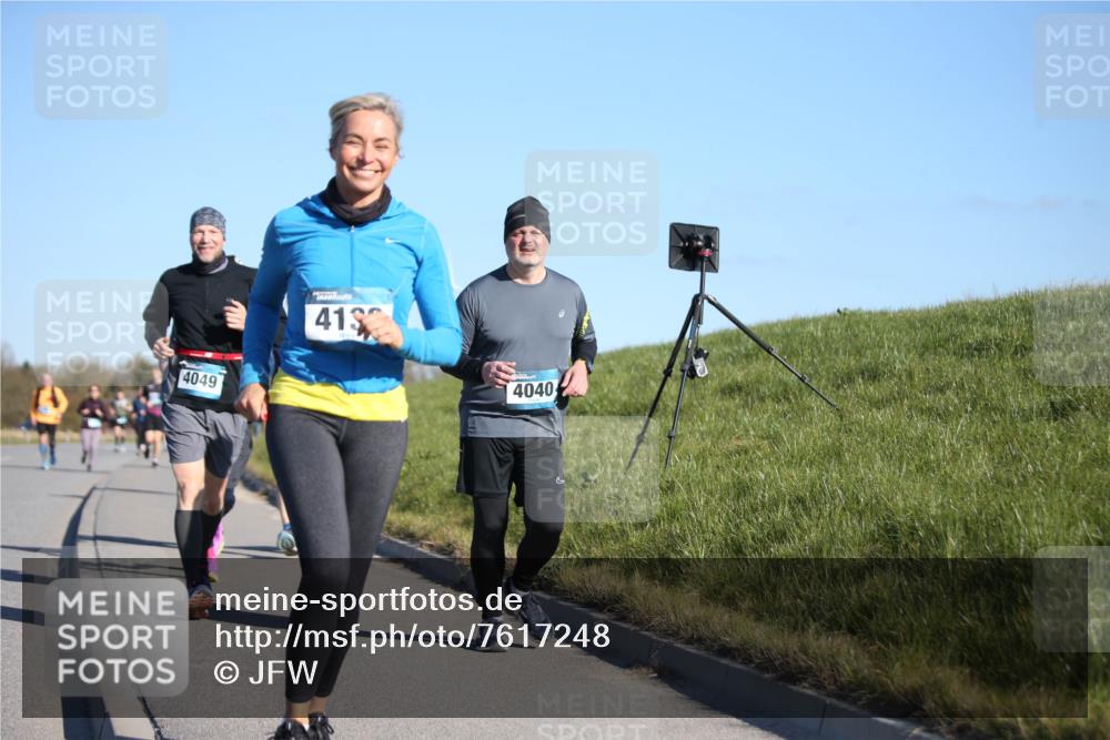 06.04.2025 - 44. Internationalen Wilhelmsburger Insellauf Jannik Wohlers http://msf.ph/oto/7617248 06.04.2025 09:41:50 Laufen 4049, 413, 4040 meine-sportfotos.de