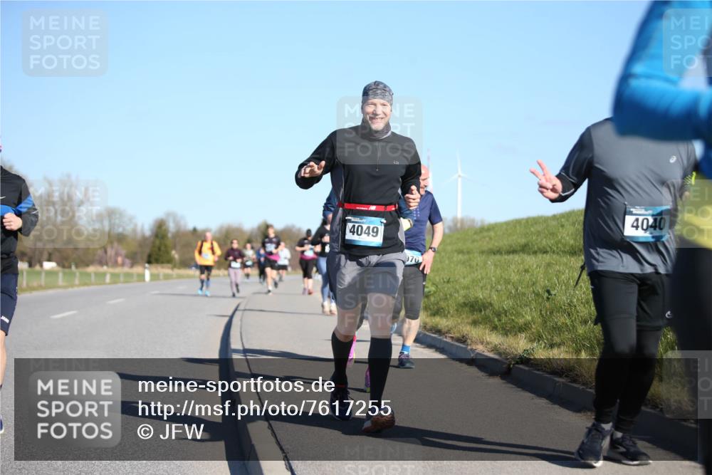 06.04.2025 - 44. Internationalen Wilhelmsburger Insellauf Jannik Wohlers http://msf.ph/oto/7617255 06.04.2025 09:41:51 Laufen 4040, 4049 meine-sportfotos.de