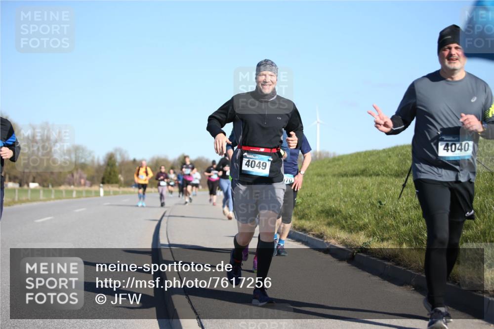 06.04.2025 - 44. Internationalen Wilhelmsburger Insellauf Jannik Wohlers http://msf.ph/oto/7617256 06.04.2025 09:41:51 Laufen 4049, 4040 meine-sportfotos.de