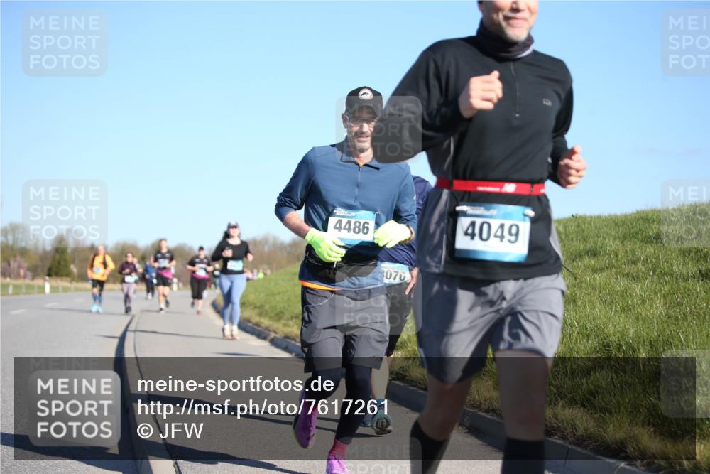06.04.2025 - 44. Internationalen Wilhelmsburger Insellauf Jannik Wohlers http://msf.ph/oto/7617261 06.04.2025 09:41:53 Laufen 4486, 070, 4049 meine-sportfotos.de