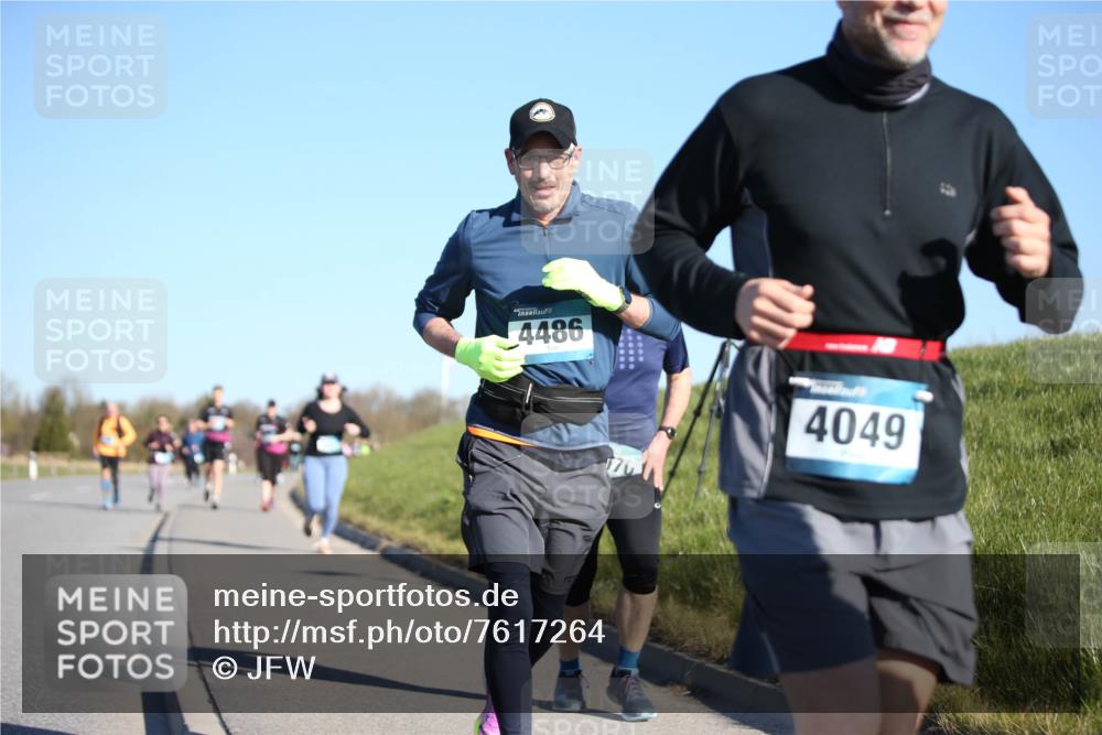 06.04.2025 - 44. Internationalen Wilhelmsburger Insellauf Jannik Wohlers http://msf.ph/oto/7617264 06.04.2025 09:41:53 Laufen 4486, 4049 meine-sportfotos.de