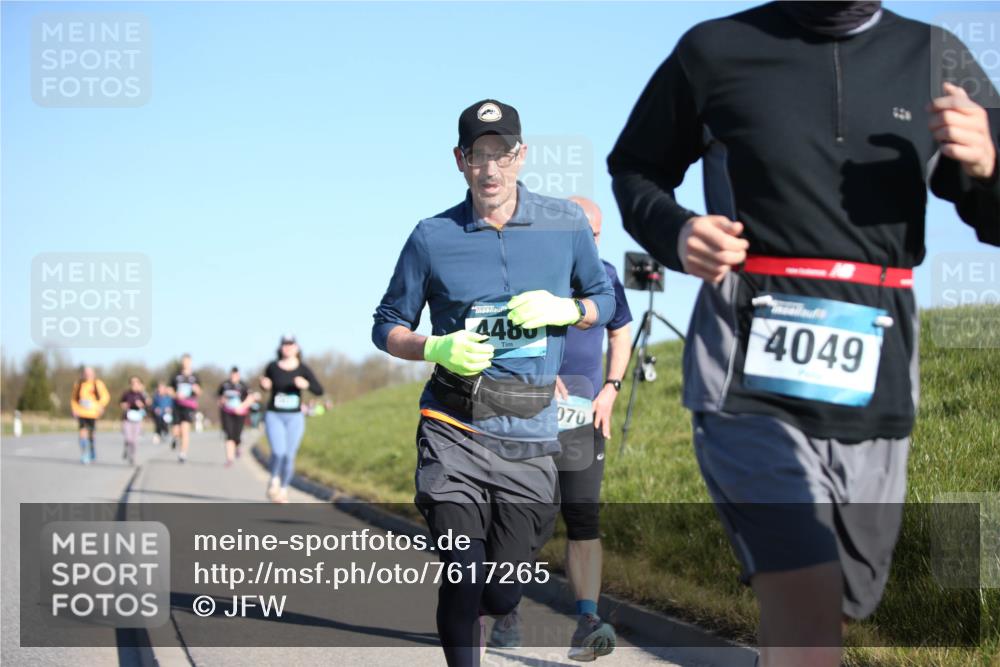 06.04.2025 - 44. Internationalen Wilhelmsburger Insellauf Jannik Wohlers http://msf.ph/oto/7617265 06.04.2025 09:41:53 Laufen 4480, 070, 4049 meine-sportfotos.de