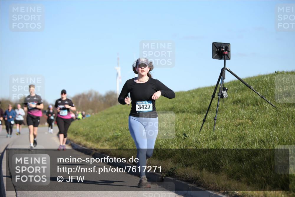 06.04.2025 - 44. Internationalen Wilhelmsburger Insellauf Jannik Wohlers http://msf.ph/oto/7617271 06.04.2025 09:41:56 Laufen 3427 meine-sportfotos.de