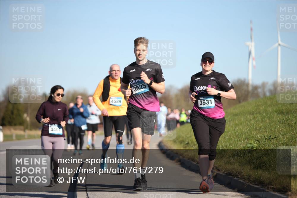 06.04.2025 - 44. Internationalen Wilhelmsburger Insellauf Jannik Wohlers http://msf.ph/oto/7617279 06.04.2025 09:41:59 Laufen 4401, 4589, 3525, 3531 meine-sportfotos.de
