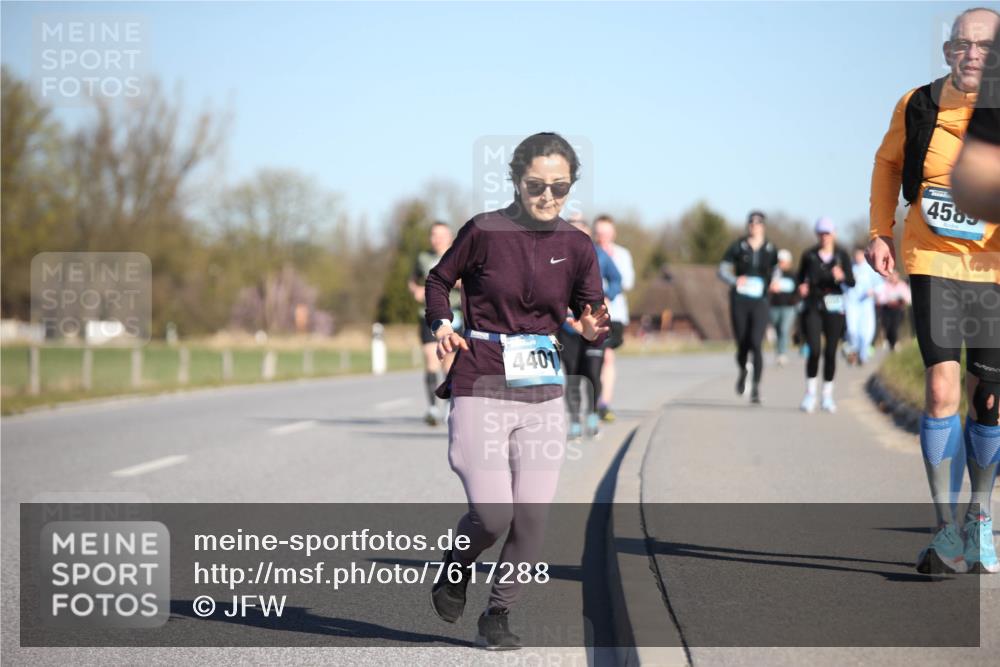 06.04.2025 - 44. Internationalen Wilhelmsburger Insellauf Jannik Wohlers http://msf.ph/oto/7617288 06.04.2025 09:42:03 Laufen 4401, 4585 meine-sportfotos.de