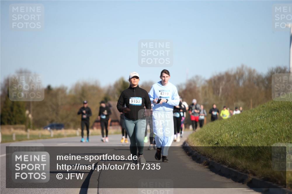 06.04.2025 - 44. Internationalen Wilhelmsburger Insellauf Jannik Wohlers http://msf.ph/oto/7617335 06.04.2025 09:42:17 Laufen 5157, 4319 meine-sportfotos.de