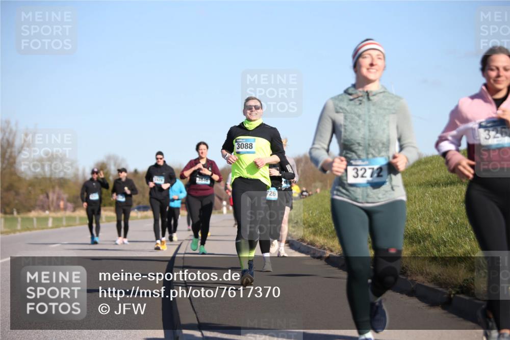 06.04.2025 - 44. Internationalen Wilhelmsburger Insellauf Jannik Wohlers http://msf.ph/oto/7617370 06.04.2025 09:42:30 Laufen 3088, 726, 3272, 326 meine-sportfotos.de