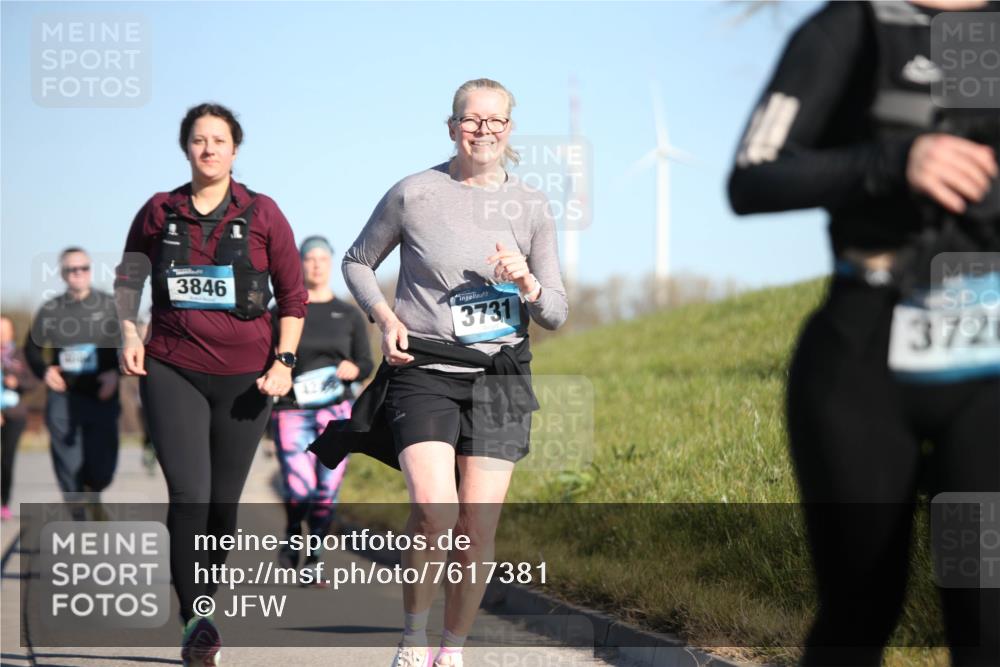06.04.2025 - 44. Internationalen Wilhelmsburger Insellauf Jannik Wohlers http://msf.ph/oto/7617381 06.04.2025 09:42:34 Laufen 3846, 3731, 372 meine-sportfotos.de